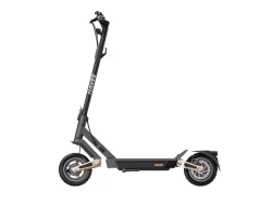 NAVEE ST3 PRO SCOOTER